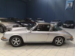Foto 4 di 110: PORSCHE 911 2.200 E TARGA 1971