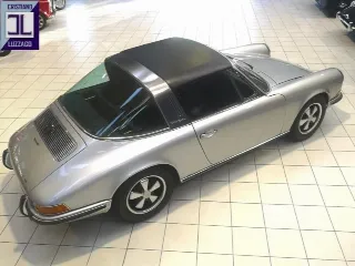Foto 6 di 110: PORSCHE 911 2.200 E TARGA 1971