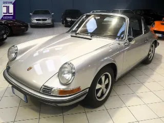 Foto 9 di 110: PORSCHE 911 2.200 E TARGA 1971
