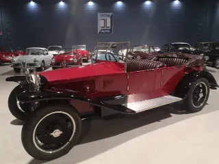 Foto 4 di 132: LANCIA LAMBDA s7 TORPEDO 1927