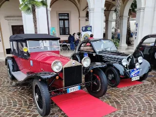 Foto 79 di 132: LANCIA LAMBDA s7 TORPEDO 1927