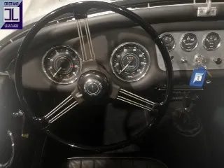 Foto 28 di 38: DAIMLER SP 250 DART 1960