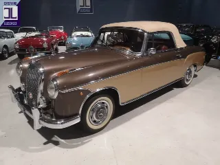 Foto 7 di 57: MERCEDES 220S CABRIOLET 1959