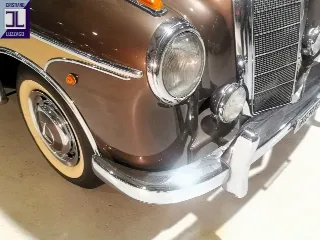 Foto 8 di 57: MERCEDES 220S CABRIOLET 1959