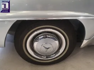 Foto 14 di 76: MERCEDES BENZ 190 SL 1956