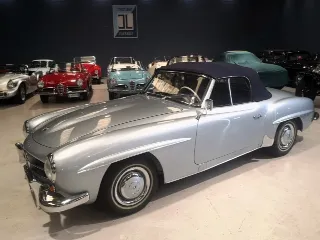 Foto 3 di 76: MERCEDES BENZ 190 SL 1956