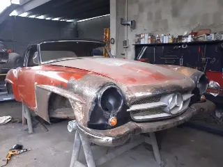 Foto 42 di 76: MERCEDES BENZ 190 SL 1956