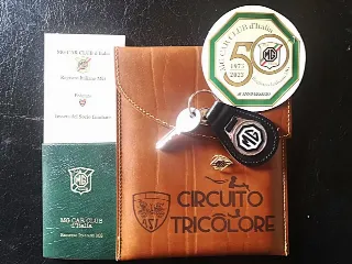 Foto 42 di 43: MG TF 1250-1954