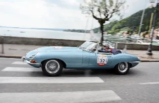 Foto 113 di 385: JAGUAR E TYPE 4.2 ROADSTER S1 1965