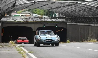 Foto 130 di 385: JAGUAR E TYPE 4.2 ROADSTER S1 1965