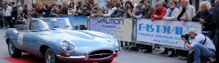 Foto 136 di 385: JAGUAR E TYPE 4.2 ROADSTER S1 1965