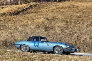 Foto 166 di 385: JAGUAR E TYPE 4.2 ROADSTER S1 1965