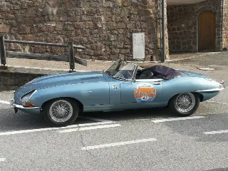 Foto 174 di 385: JAGUAR E TYPE 4.2 ROADSTER S1 1965