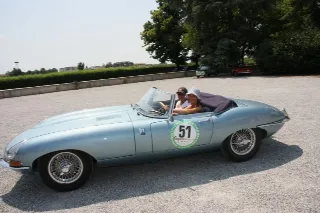 Foto 20 di 385: JAGUAR E TYPE 4.2 ROADSTER S1 1965