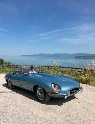 Foto 266 di 385: JAGUAR E TYPE 4.2 ROADSTER S1 1965