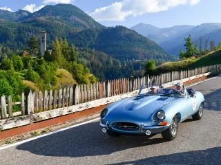 Foto 287 di 385: JAGUAR E TYPE 4.2 ROADSTER S1 1965