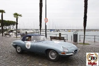 Foto 29 di 385: JAGUAR E TYPE 4.2 ROADSTER S1 1965