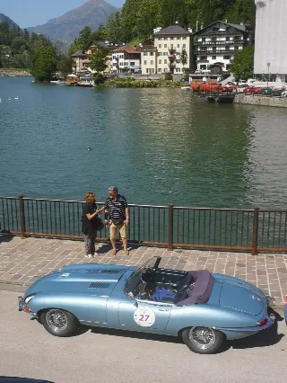 Foto 307 di 385: JAGUAR E TYPE 4.2 ROADSTER S1 1965