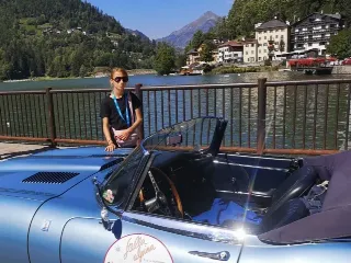 Foto 309 di 385: JAGUAR E TYPE 4.2 ROADSTER S1 1965