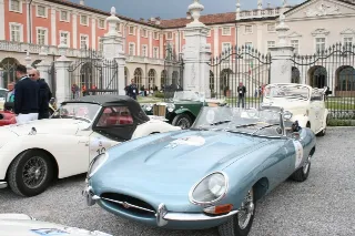 Foto 30 di 385: JAGUAR E TYPE 4.2 ROADSTER S1 1965