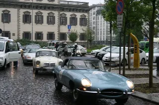 Foto 31 di 385: JAGUAR E TYPE 4.2 ROADSTER S1 1965