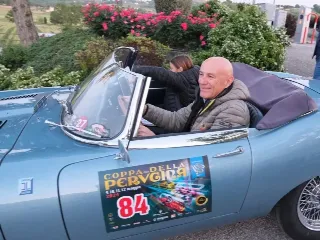 Foto 344 di 385: JAGUAR E TYPE 4.2 ROADSTER S1 1965