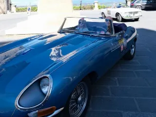 Foto 352 di 385: JAGUAR E TYPE 4.2 ROADSTER S1 1965