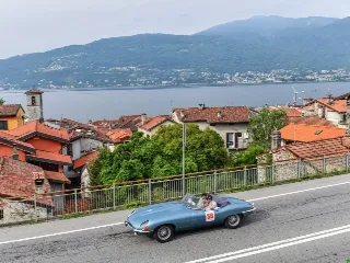 Foto 367 di 385: JAGUAR E TYPE 4.2 ROADSTER S1 1965