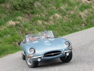 Foto 369 di 385: JAGUAR E TYPE 4.2 ROADSTER S1 1965