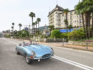 Foto 371 di 385: JAGUAR E TYPE 4.2 ROADSTER S1 1965