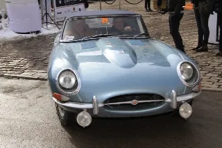 Foto 52 di 385: JAGUAR E TYPE 4.2 ROADSTER S1 1965