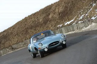 Foto 86 di 385: JAGUAR E TYPE 4.2 ROADSTER S1 1965
