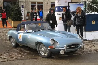 Foto 88 di 385: JAGUAR E TYPE 4.2 ROADSTER S1 1965
