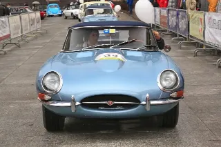 Foto 92 di 385: JAGUAR E TYPE 4.2 ROADSTER S1 1965