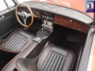 Foto 22 di 36: AUSTIN HEALEY 3000 MK3 1964