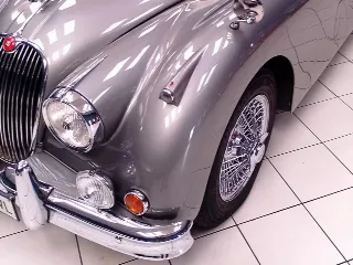 Foto 13 di 80: JAGUAR XK 150 FHC 3.4 LITRE 1958