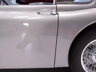 Foto 21 di 80: JAGUAR XK 150 FHC 3.4 LITRE 1958