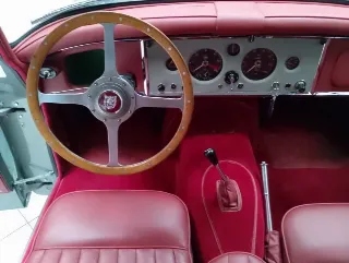 Foto 38 di 80: JAGUAR XK 150 FHC 3.4 LITRE 1958