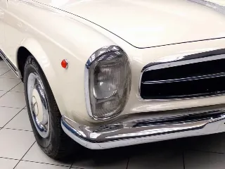 Foto 13 di 99: MERCEDES BENZ  230 SL PAGODA 1965