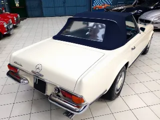 Foto 16 di 99: MERCEDES BENZ  230 SL PAGODA 1965