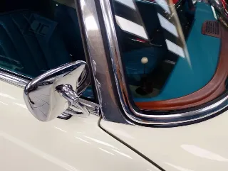 Foto 23 di 99: MERCEDES BENZ  230 SL PAGODA 1965