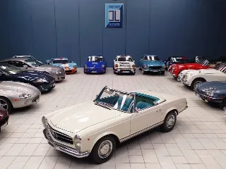 Foto 2 di 99: MERCEDES BENZ  230 SL PAGODA 1965