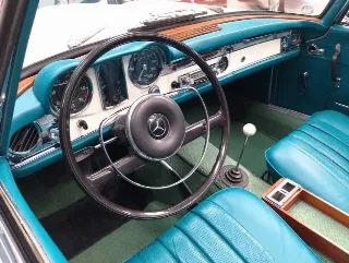 Foto 31 di 99: MERCEDES BENZ  230 SL PAGODA 1965
