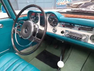Foto 32 di 99: MERCEDES BENZ  230 SL PAGODA 1965