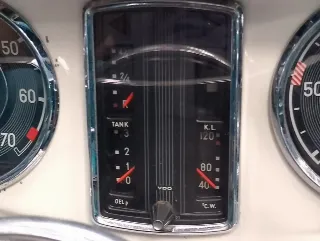 Foto 38 di 99: MERCEDES BENZ  230 SL PAGODA 1965