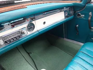 Foto 41 di 99: MERCEDES BENZ  230 SL PAGODA 1965