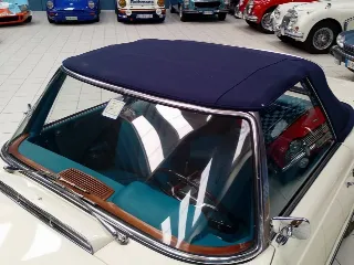 Foto 57 di 99: MERCEDES BENZ  230 SL PAGODA 1965