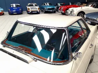 Foto 59 di 99: MERCEDES BENZ  230 SL PAGODA 1965