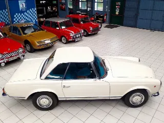 Foto 6 di 99: MERCEDES BENZ  230 SL PAGODA 1965