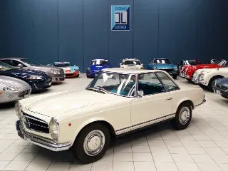 Foto 7 di 99: MERCEDES BENZ  230 SL PAGODA 1965